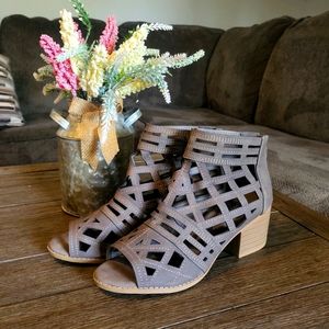 NATURE BREEZE open toe wedge sandal brown size 8.5 woman, summer